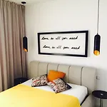 Boogie Aparthouse Old Town 3*