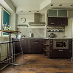Boogie Aparthouse Old Town Apartahotel 3*