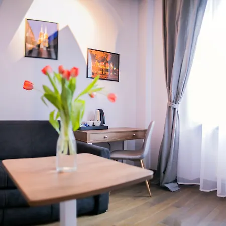 Boogie Aparthouse Old Town Aparthotel 3*