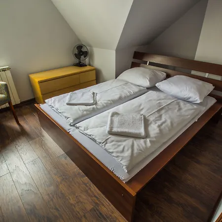 Boogie Aparthouse Old Town Aparthotel Vratislav