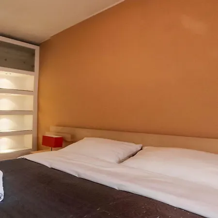 Boogie Aparthouse Old Town شقة فندقية 3*