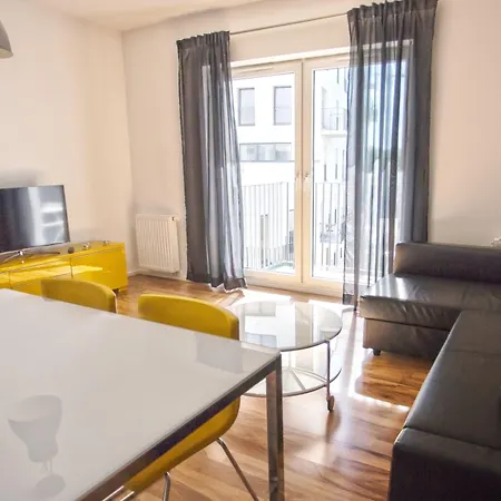 Boogie Aparthouse Old Town Aparthotel 3*