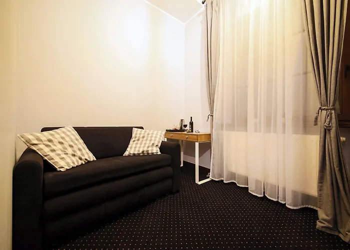 Ξενοδοχείο με διαμερίσματα Boogie Aparthouse Old Town 3*